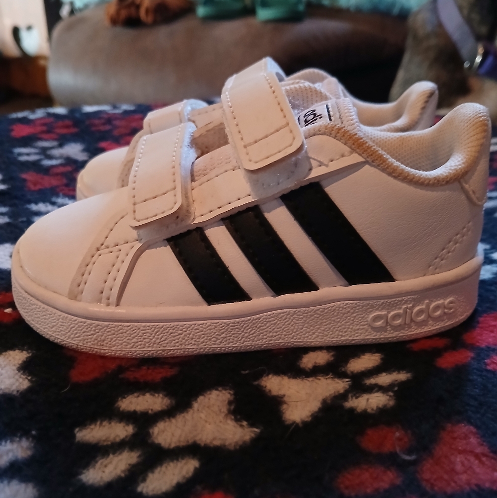 Adidas Kids White and Black Velcro Sneakers 5T